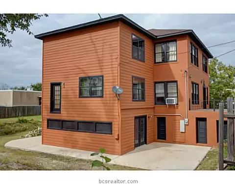 608 S Bryan Ave, Bryan, TX 77803 photo 4