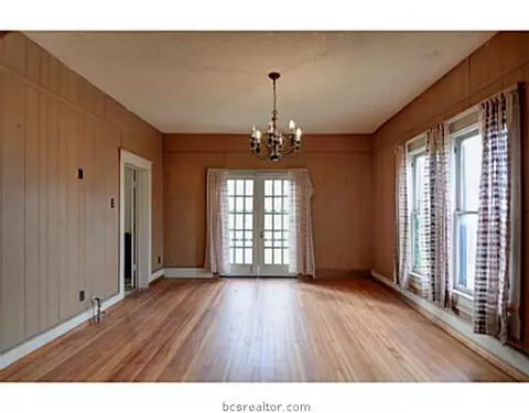 608 S Bryan Ave, Bryan, TX 77803 photo 9