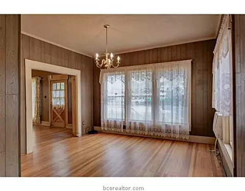 608 S Bryan Ave, Bryan, TX 77803 photo 6