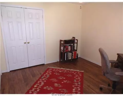 3908 Brighton Dr, Bryan, TX 77802 photo 13