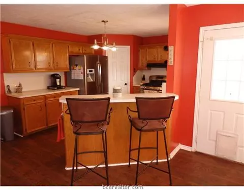 3908 Brighton Dr, Bryan, TX 77802 photo 9