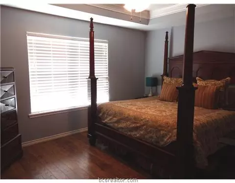 3908 Brighton Dr, Bryan, TX 77802 photo 11