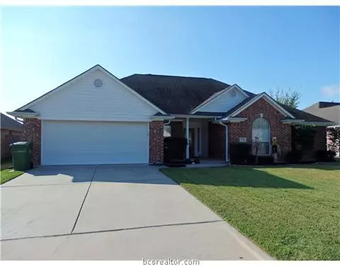 3908 Brighton Dr, Bryan, TX 77802 photo 1