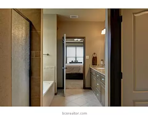 4847 Blazing, Bryan, TX 77808 photo 18