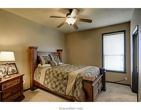 4847 Blazing, Bryan, TX 77808 photo 13