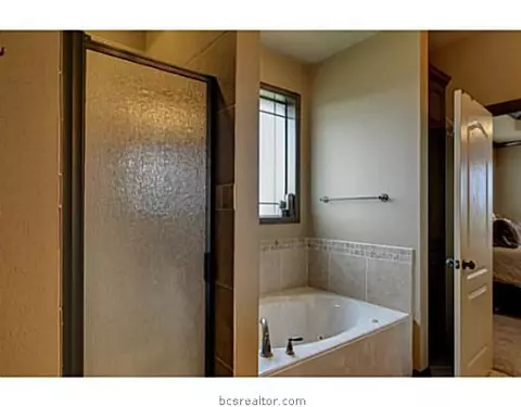 4847 Blazing, Bryan, TX 77808 photo 19
