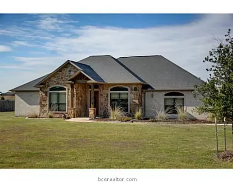 4847 Blazing, Bryan, TX 77808 photo 2