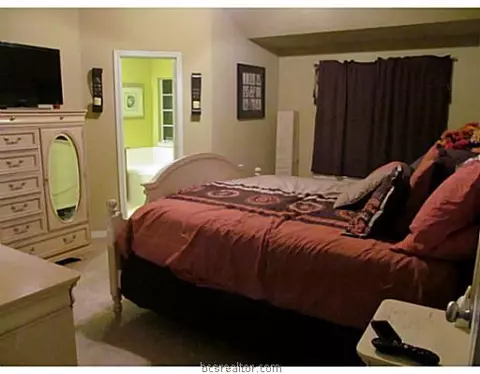2027 Mountain Wind Loop, Bryan, TX 77807 photo 5