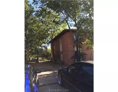3526 Midwest Dr, Bryan, TX 77802 photo 4
