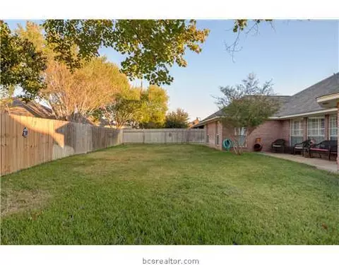 4601 Warwick Ln, Bryan, TX 77802 photo 16