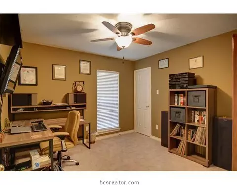 4601 Warwick Ln, Bryan, TX 77802 photo 12