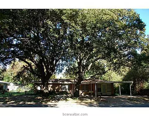 902 E 27th St, Bryan, TX 77803 photo 1