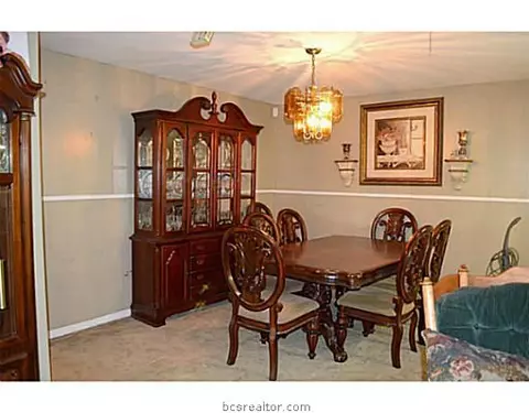 902 E 27th St, Bryan, TX 77803 photo 6