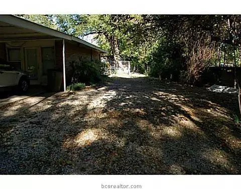 902 E 27th St, Bryan, TX 77803 photo 17