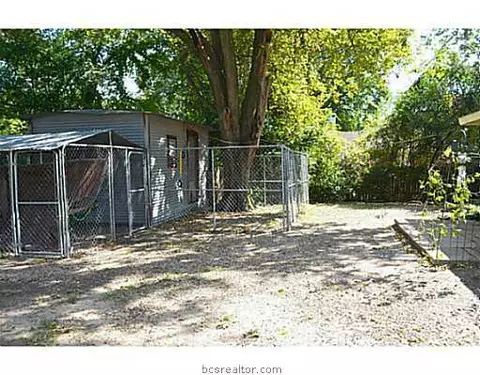 902 E 27th St, Bryan, TX 77803 photo 16