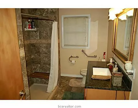 902 E 27th St, Bryan, TX 77803 photo 8