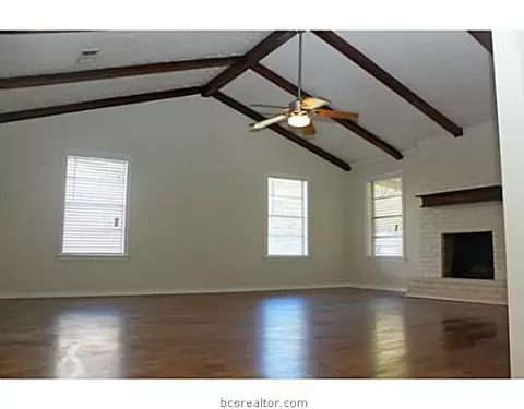 2905 Oakside Dr, Bryan, TX 77802 photo 9