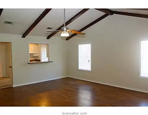 2905 Oakside Dr, Bryan, TX 77802 photo 3