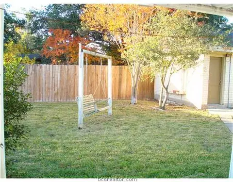 802 Avondale Ave, Bryan, TX 77802 photo 16