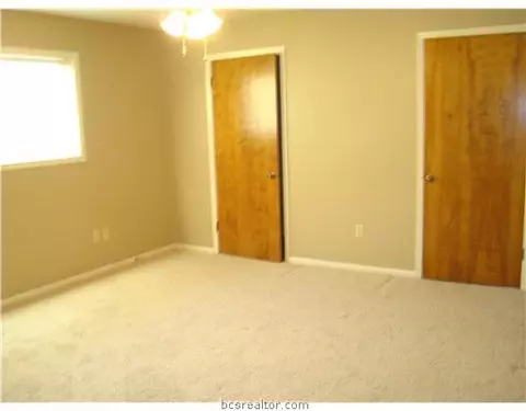 802 Avondale Ave, Bryan, TX 77802 photo 13