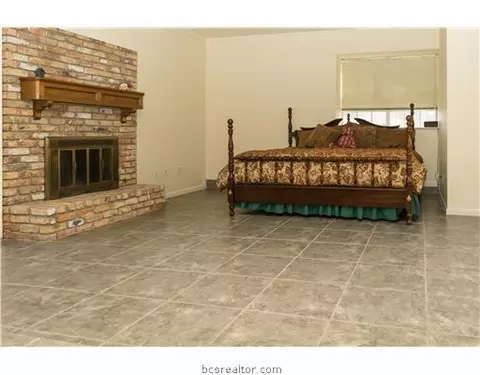 2705 Pinehurst Cir, Bryan, TX 77802 photo 11