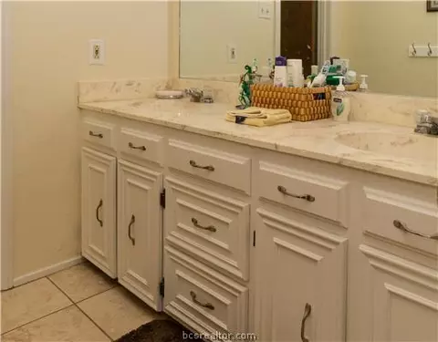 2705 Pinehurst Cir, Bryan, TX 77802 photo 15