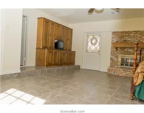 2705 Pinehurst Cir, Bryan, TX 77802 photo 12