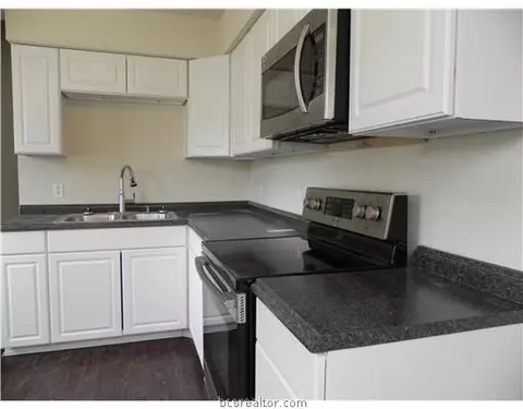 3005 1st St, Bryan, TX 77801 photo 11