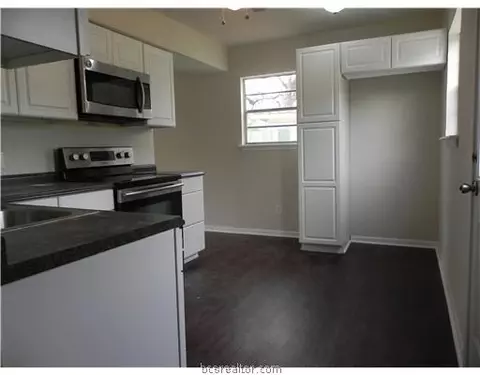 3005 1st St, Bryan, TX 77801 photo 12