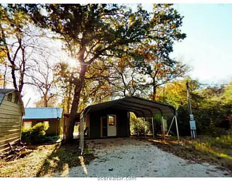 11748 Grassbur Rd, Bryan, TX 77808 photo 3