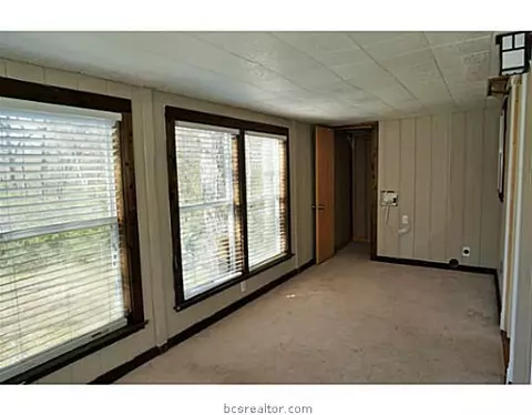 11748 Grassbur Rd, Bryan, TX 77808 photo 10