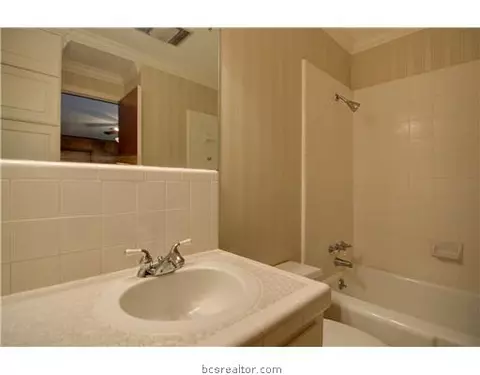 2707 Pinehurst Cir, Bryan, TX 77802 photo 14