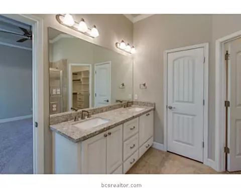 3325 Covington Ct, Bryan, TX 77808 photo 17