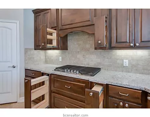 3325 Covington Ct, Bryan, TX 77808 photo 11