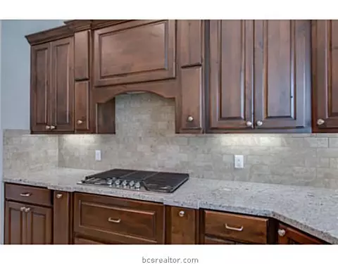 3325 Covington Ct, Bryan, TX 77808 photo 10