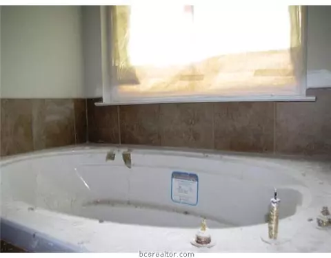 3090 Positano Loop, Bryan, TX 77808 photo 9