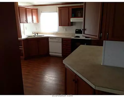 900 Deer Hill Dr, Bryan, TX 77807 photo 8