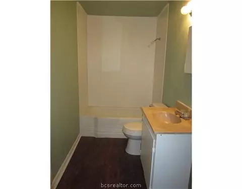 105 Midway, Bryan, TX 77801 photo 9
