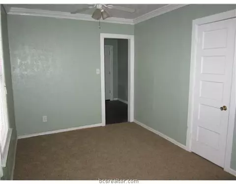105 Midway, Bryan, TX 77801 photo 5