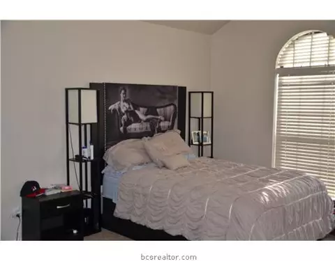 4607 Brompton, Bryan, TX 77802 photo 16