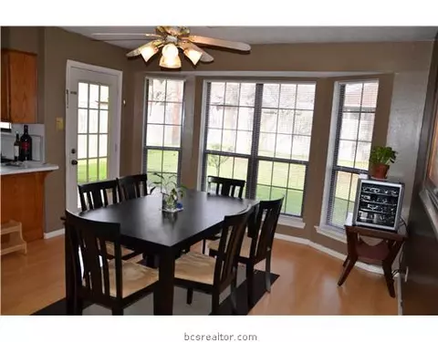 4607 Brompton, Bryan, TX 77802 photo 3