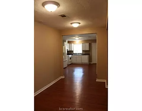 1405 E 29th St, Bryan, TX 77802 photo 5