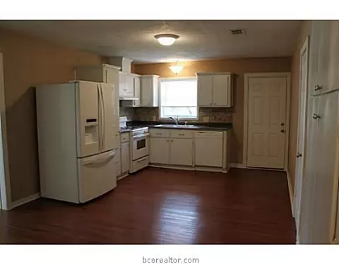 1405 E 29th St, Bryan, TX 77802 photo 6
