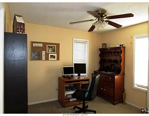 809 Blanco Ln, Bryan, TX 77801 photo 14
