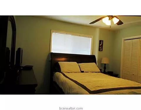 809 Blanco Ln, Bryan, TX 77801 photo 11