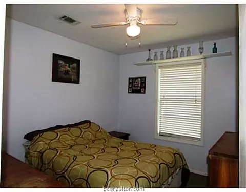 809 Blanco Ln, Bryan, TX 77801 photo 13