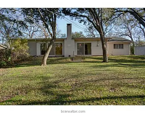 208 Greenway Dr, Bryan, TX 77801 photo 23