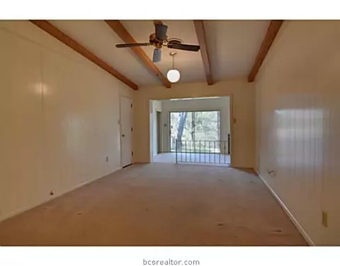 208 Greenway Dr, Bryan, TX 77801 photo 2
