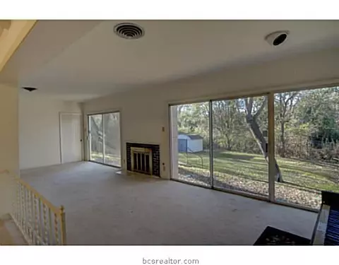 208 Greenway Dr, Bryan, TX 77801 photo 12