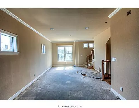 516 Jefferson St, Bryan, TX 77801 photo 4